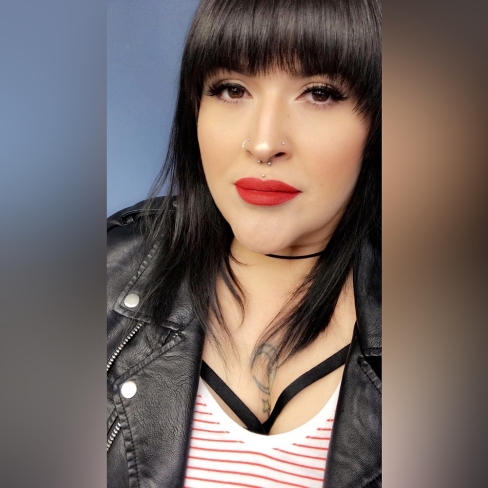 Meet your Posher, Maribel